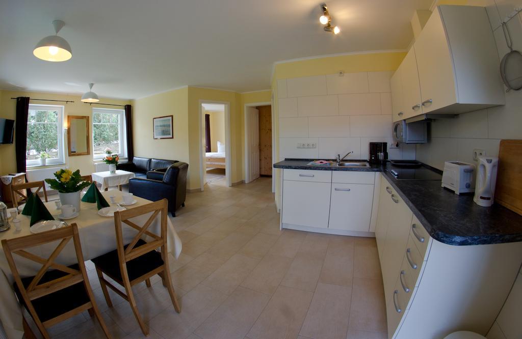 Haus Friedrich-Goehren Appartement Kamer foto