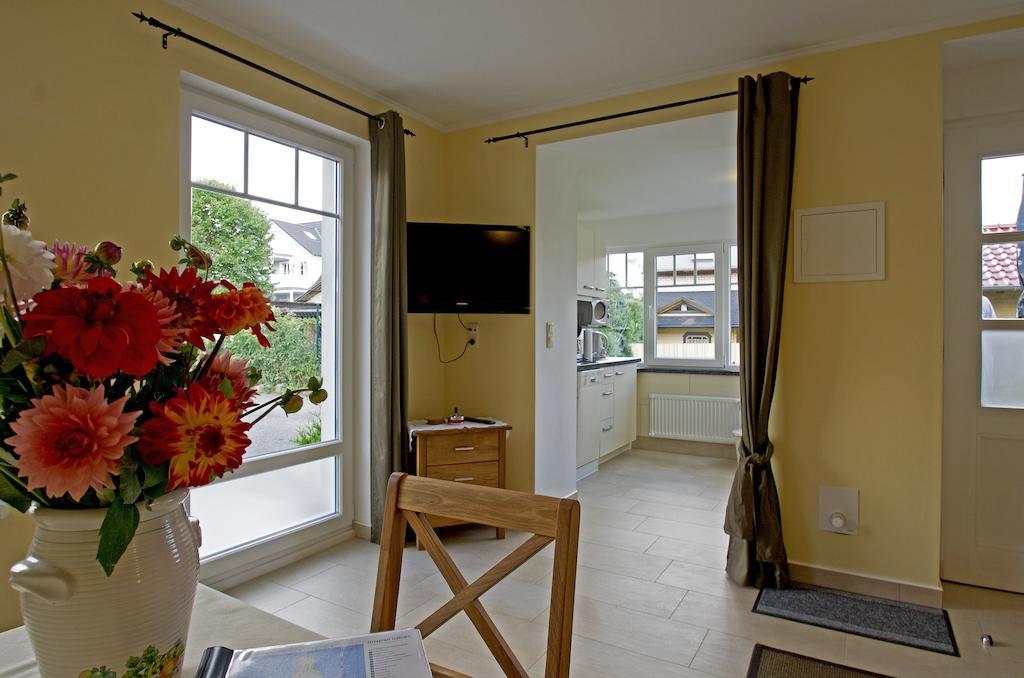 Haus Friedrich-Goehren Appartement Kamer foto